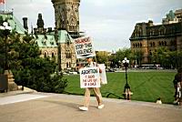 Demo vor dem Parlamentsgebäude in Ottawa